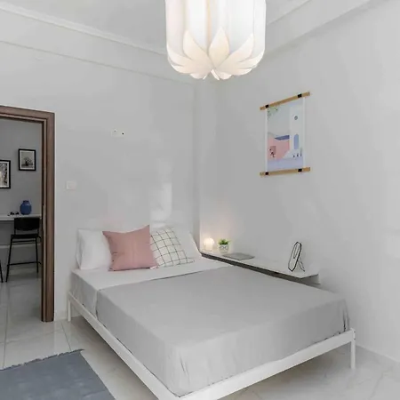 Stylish In Center Apartment Thessaloniki